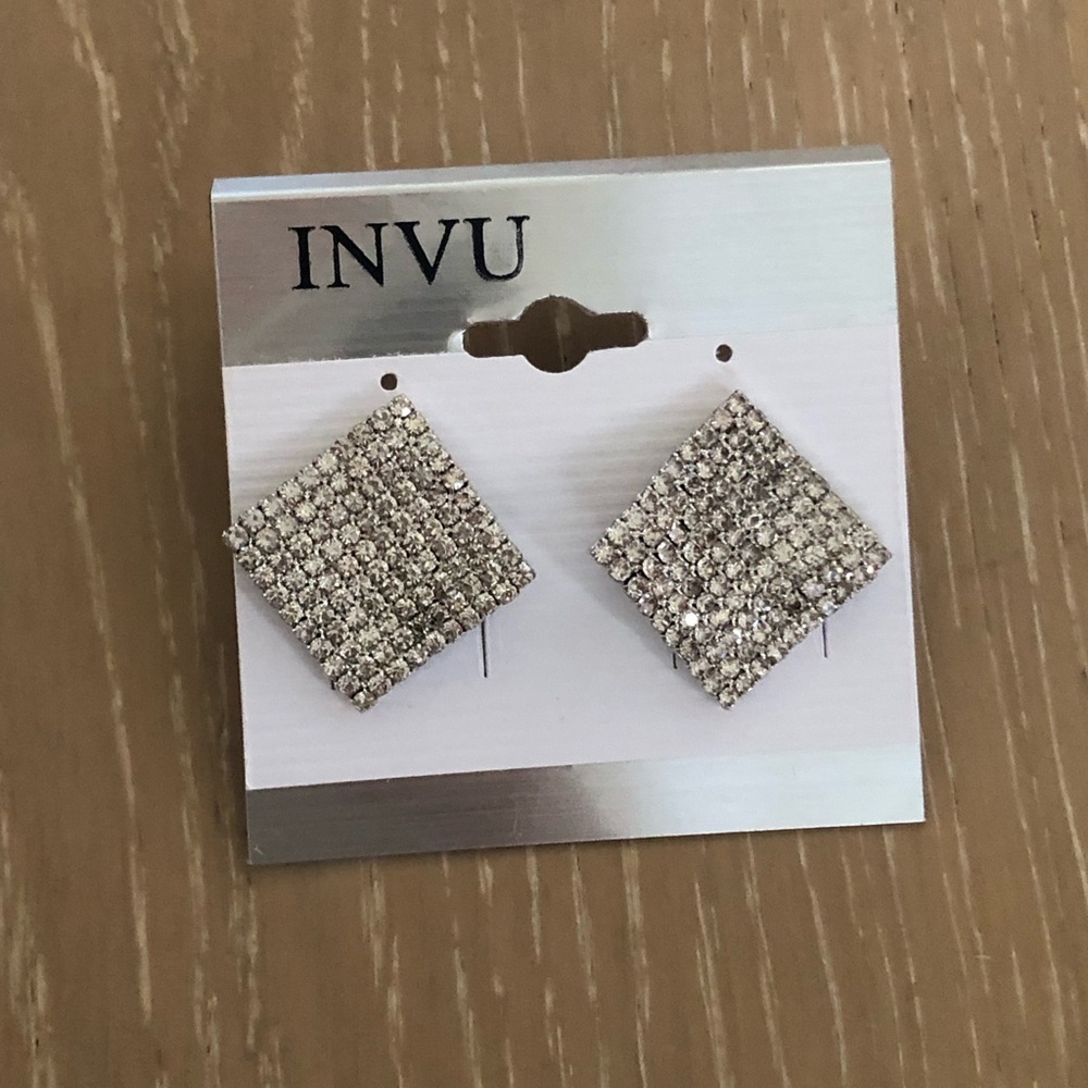Wave Diamond Cubic Earrings
